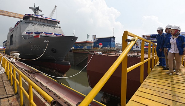 Berita Bisnis : Ganjar Sebutkan Project Kapal Selam PT PAL dan Korea Selatan Diurungkan Prabowo, Ini Profile PT PAL