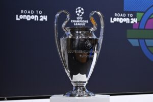 Seluruh Kompetisi UEFA Akan di Gelar Hening!